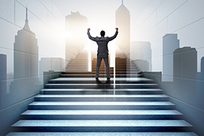 凯发k8官网国际王震：“T”字型人才紧缺，人才布局要两条腿走路